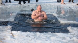 Topical Salve Home Cold Plunge vs. Sauna